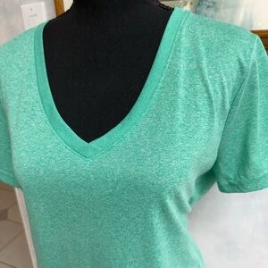 Reebok V-Neck Sea Foam Green Heather Short Sleeve Top